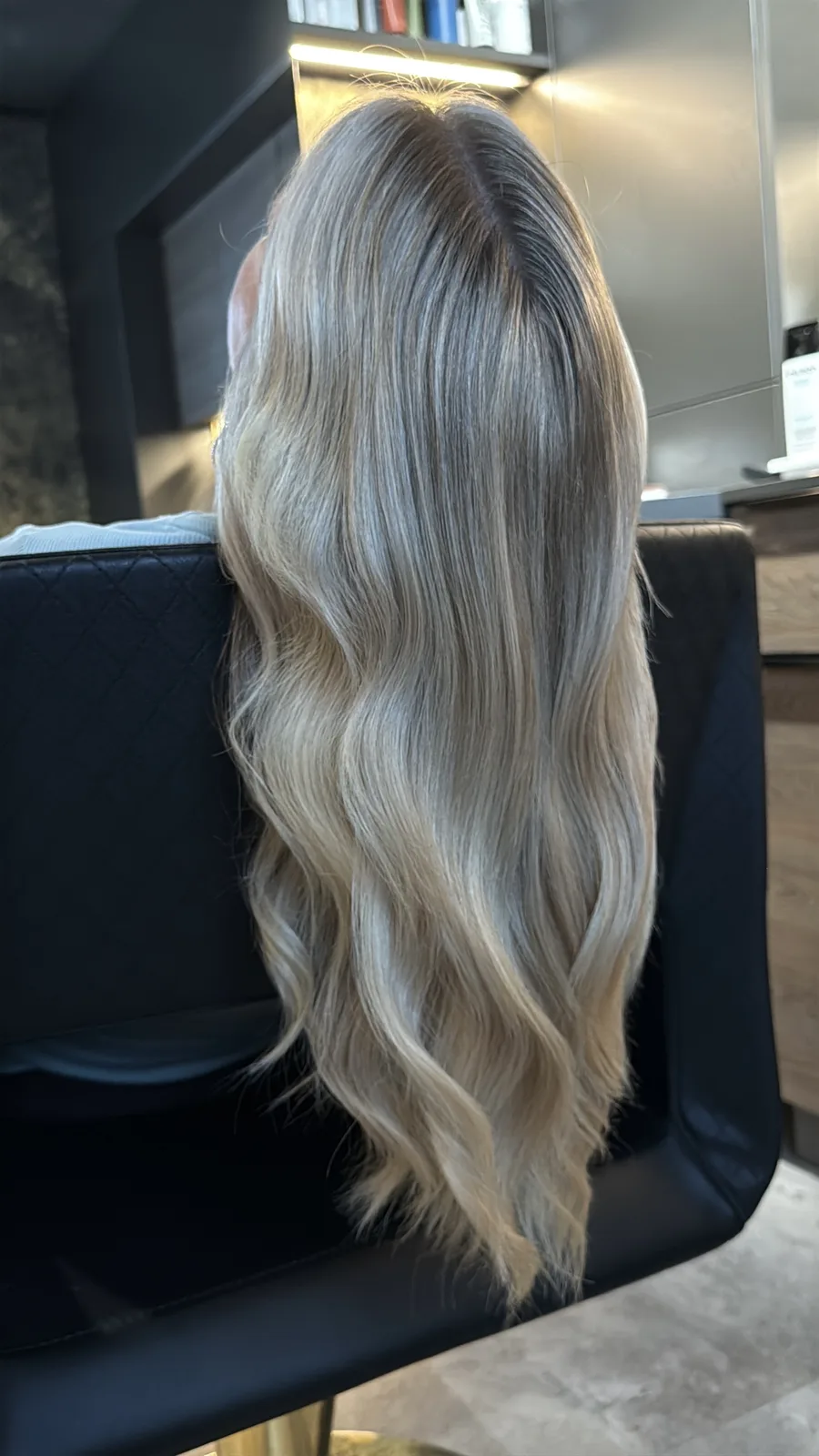Kühles, helles Blond mit weichen Übergängen, Thema der Balayage Masterclass