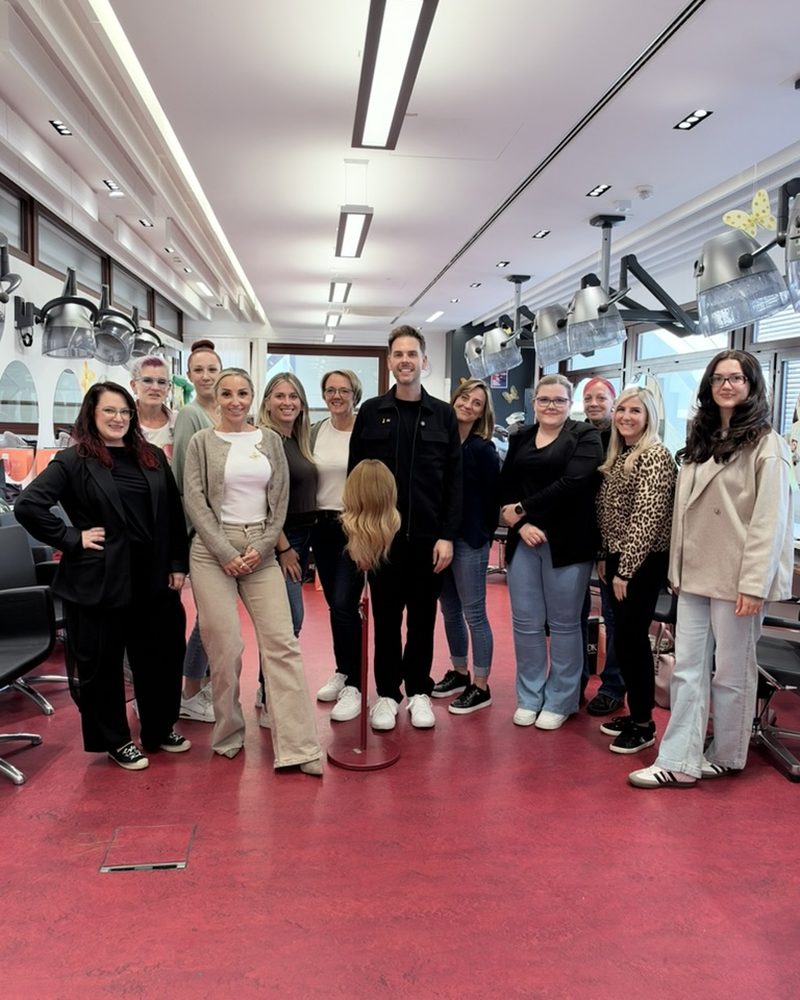 Gruppenfoto mit Christoph Nussbaumer und den Teilnehmenden, Seminar 2026
